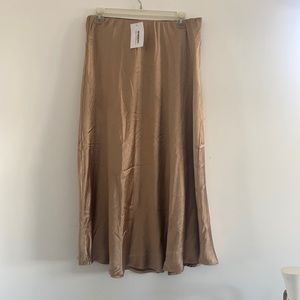 Oak + Fort Midi Skirt size large